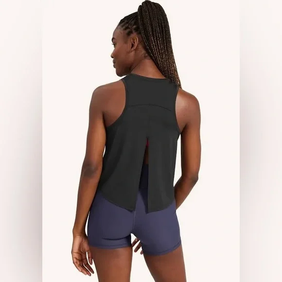 Peloton Distance Lite Split Back Muscle Tank - Picture 4 of 9